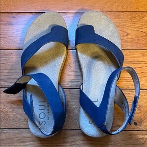 SOUL Naturalizer Navy Sandals